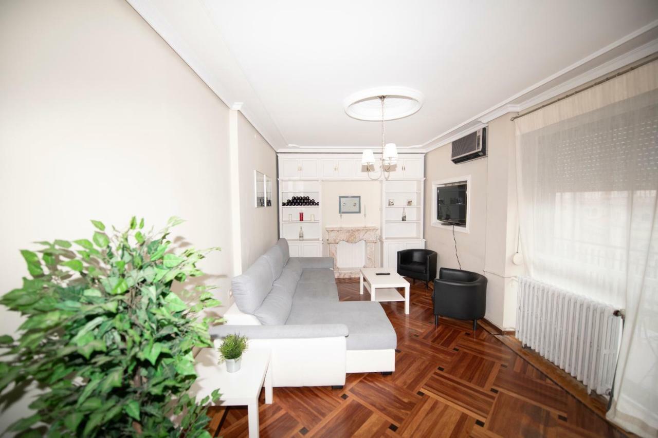 Espacios Blanco Santiago - Con Parking. Apartman Valladolid Kültér fotó